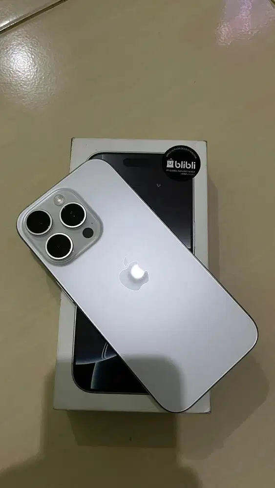 Iphone 16 pro White titanium  128gb garansi on resmi bisa tt