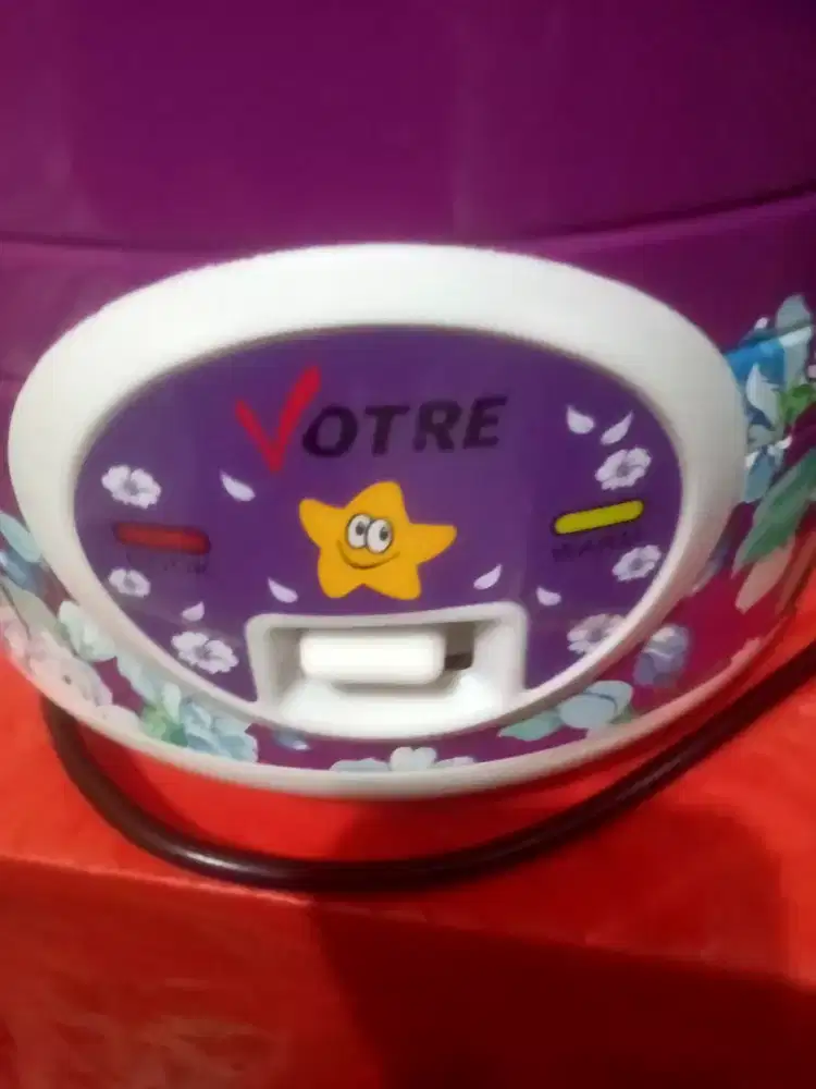 Di jual Magicom yg kecil,baru beli satu BLN.dan baru di pake 5 kali