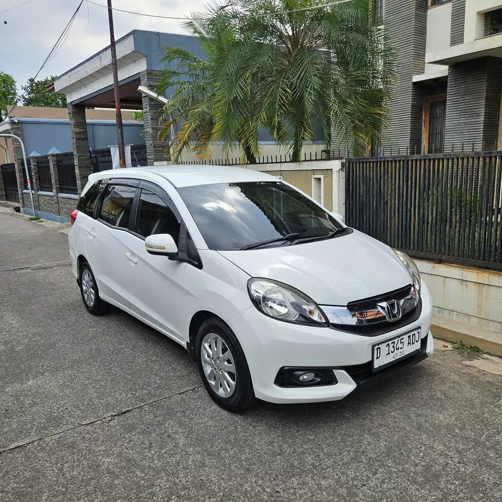 Honda Mobilio e rs cvt at 2015 pemakaian 2016 / 2017