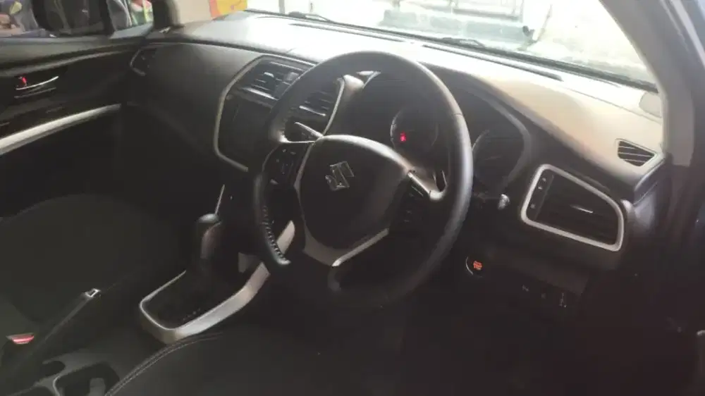 Jual urgen suzuki scross 2016