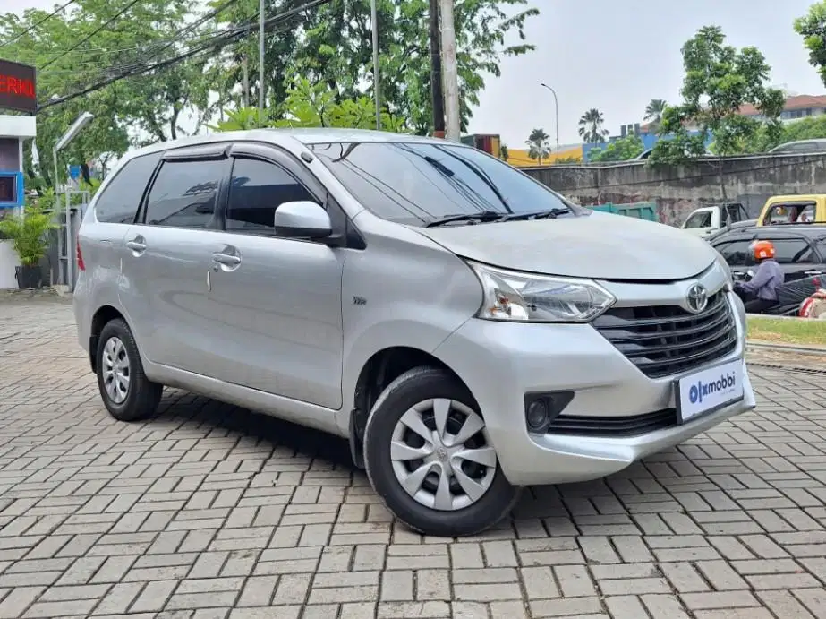LOW DP Toyota Avanza 1.3 E Bensin-AT 2018 KKG