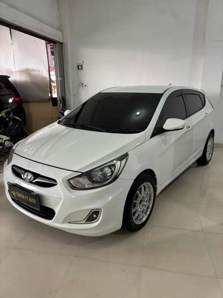 Grand Avega GL 1.4 AT 2012 matic istimewa dp 25 jt