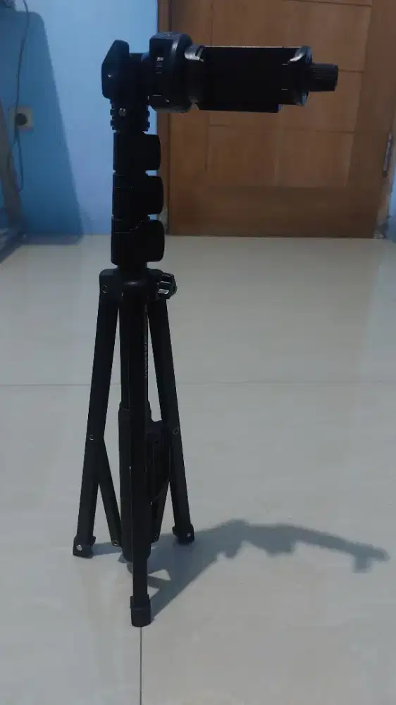 Tripod hp atau penyangga hp