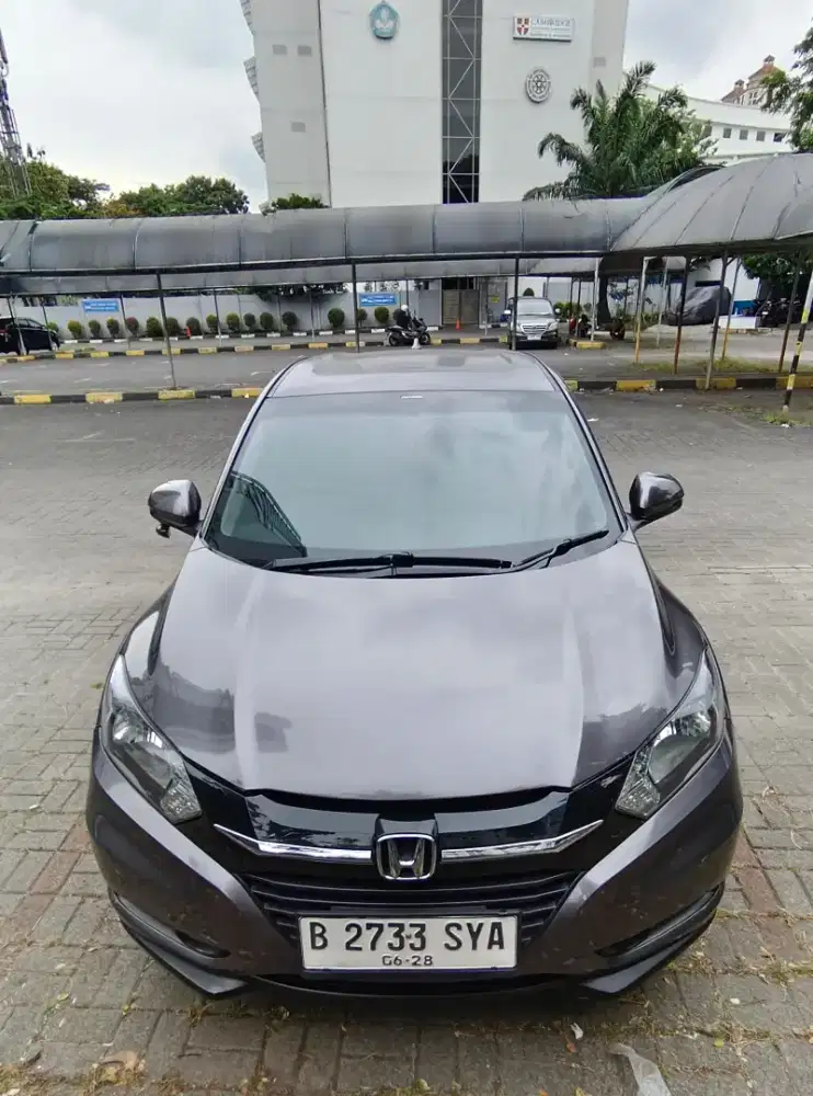 HRV 15 E CVT 2018 Istimewa