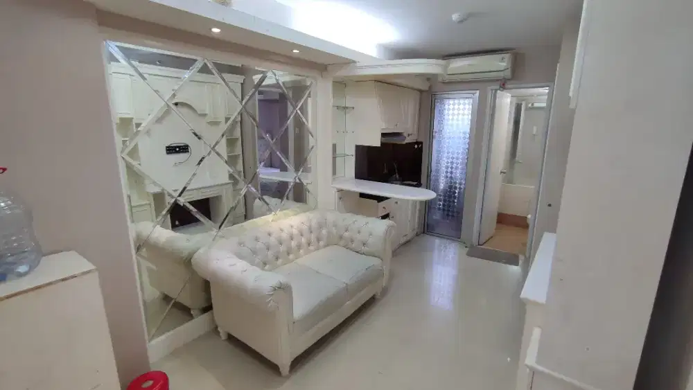 DIJUAL RUGI 2BEDROOM SEMI FURNISH BASSURA CITY TOWER BARU