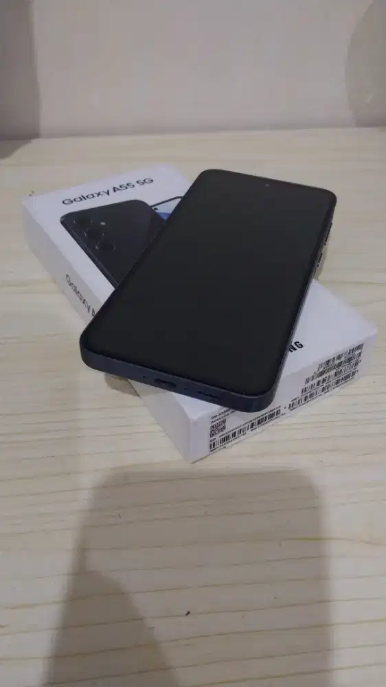 Samsung Galaxy A55 5G 8/256 Fullset Mulus Seperti Baru