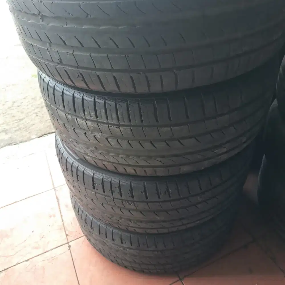 Ban 235 50 18 pirelli ring 18