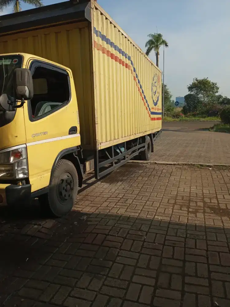 Mencari Lowongan Pekerjaan Sebagai Driver