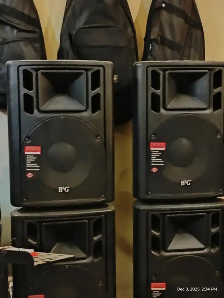 Beli alat band dan sound system