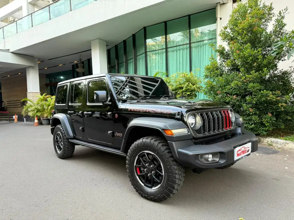 Jeep Rubicon JL 2025 Nik 2024 Black KM 3rb Antikk Like New Perfect