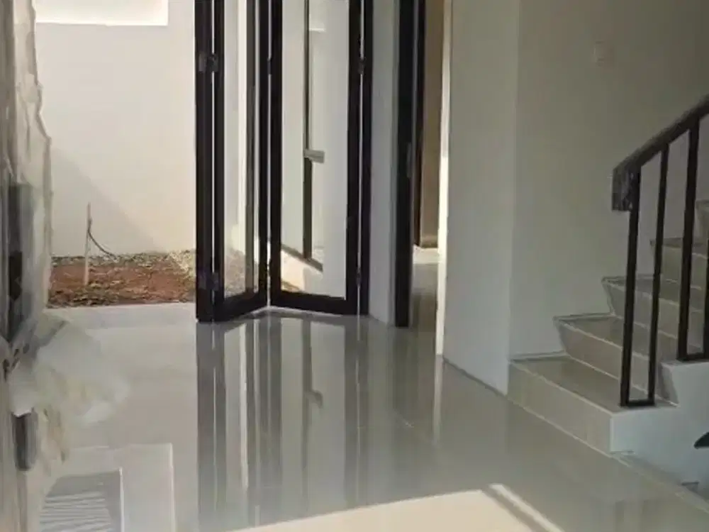 Disewakan Rumah Bagus Tanah Hook di Citra Garden Serpong