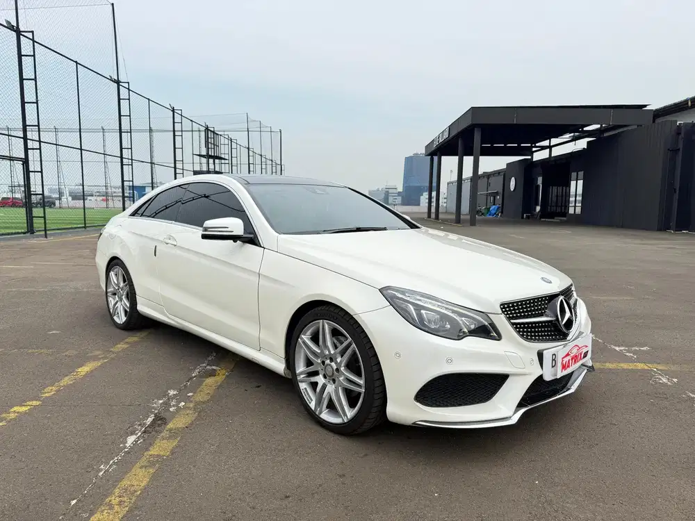 Mercedes Benz E250 Coupe AMG 2014 Nik 2013 White KM 19rb Perfect