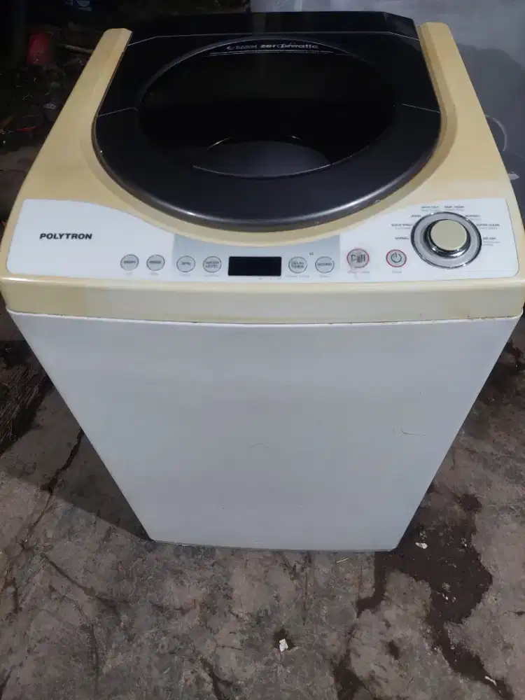 Mesin cuci Otomatis polytron kapasitas 8kg Normal