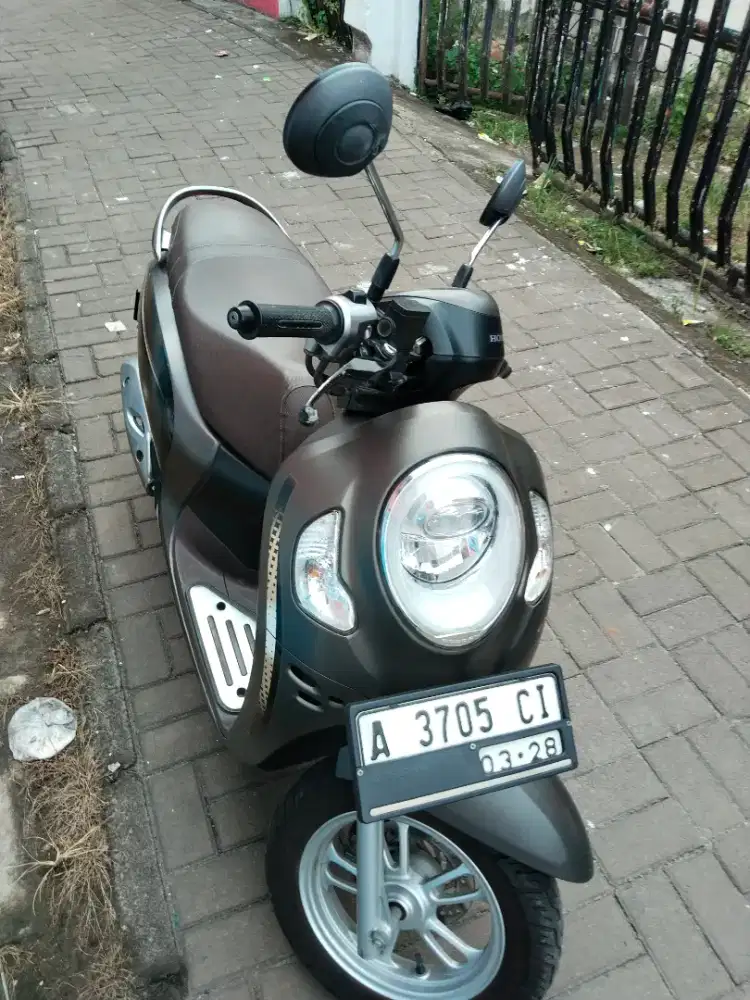 Scoopy staylesh Tangan pertama