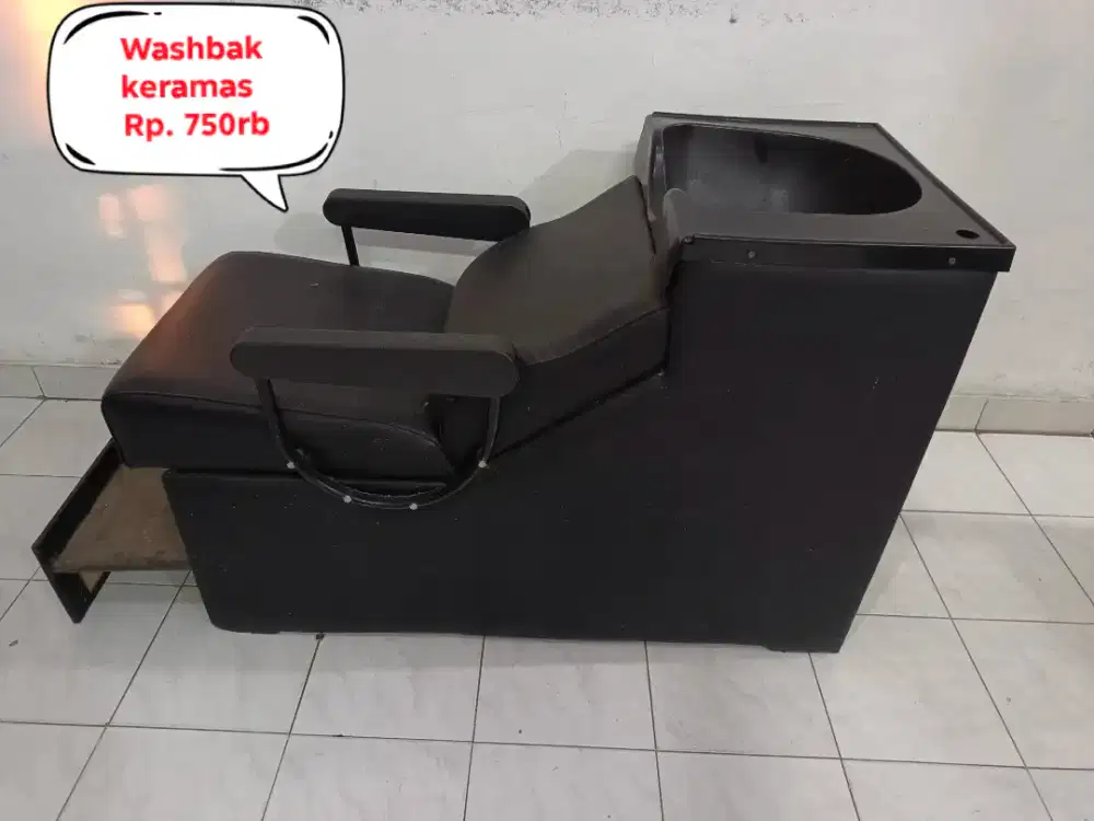 Kursi keramas / washbak keramas