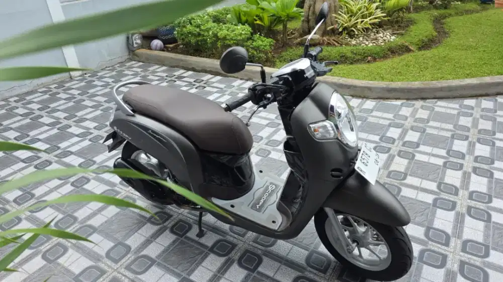 Low KM Honda scoopy warna favorit