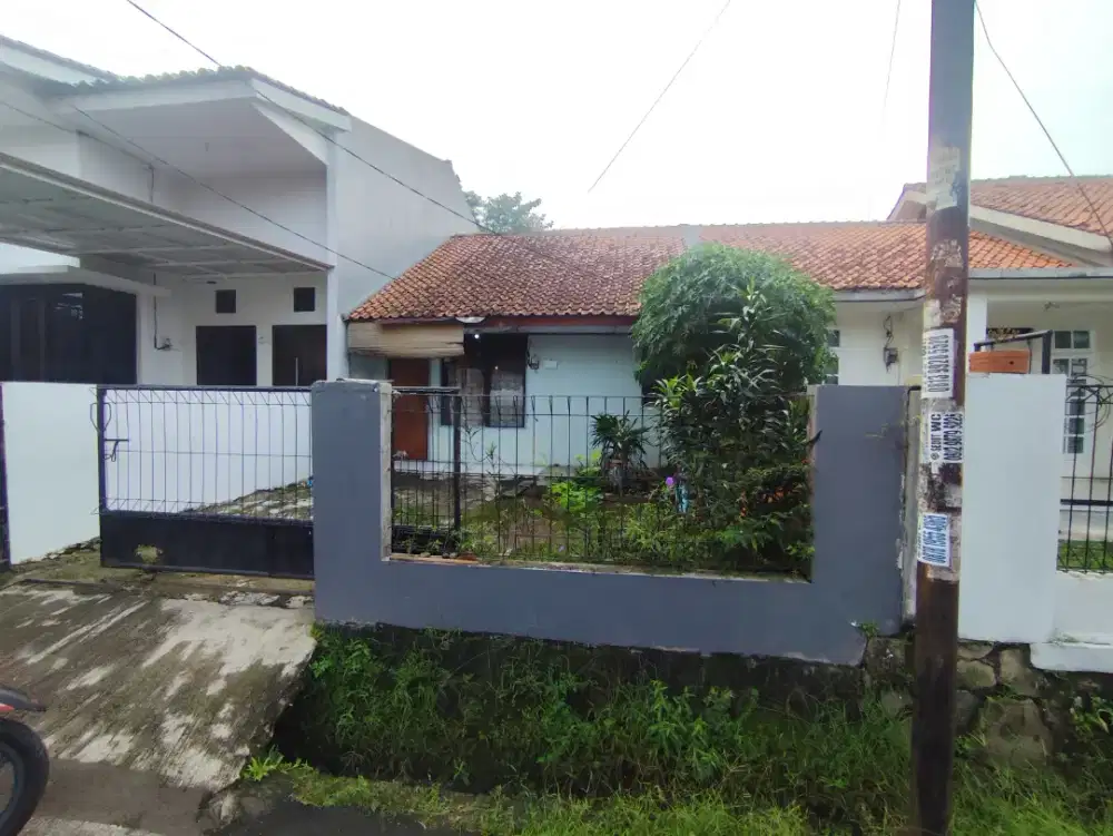 Disewakan sewa Rumah di Batan Indah Serpong Bsd