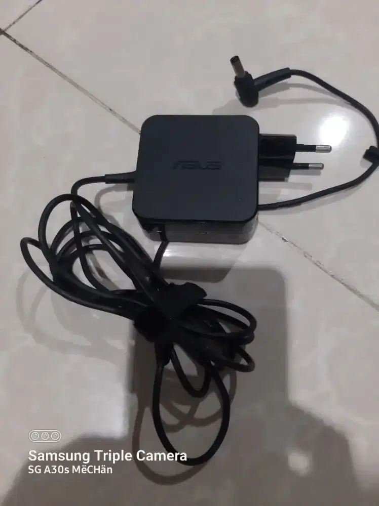 Charger Asus ADP-65 DW Z