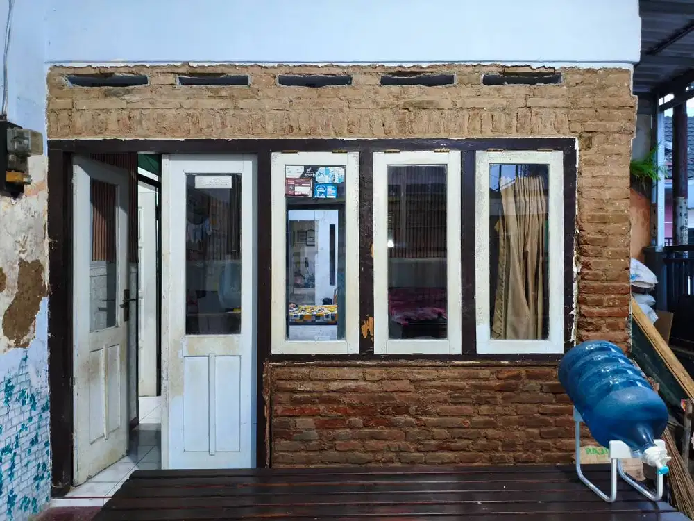 Pintu dan Jendela Klasik Bekas Kepanjen Malang