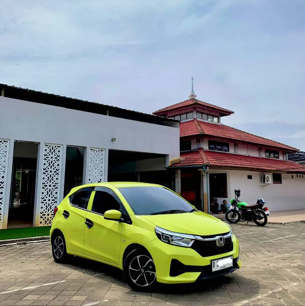 KM5RB- Honda Brio E AT 2023 Matic 2024 ISTIMEWA RS