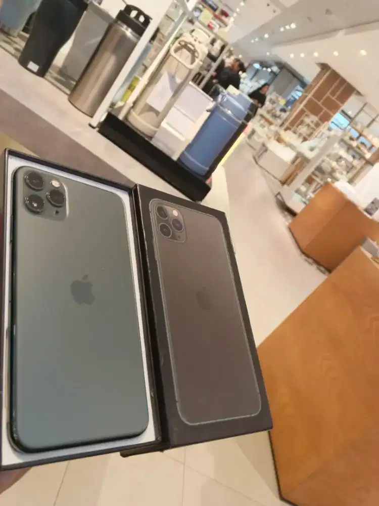 Iphone 11 pro max 256gb satu baru