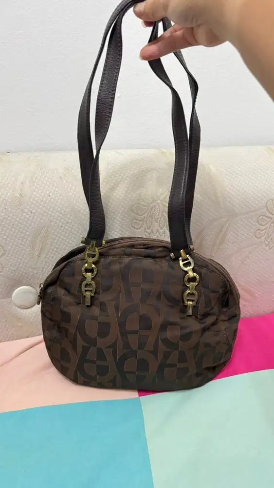 Preloved Aigner Shoulder bag
