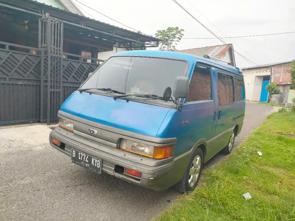 Mazda e2000 pajak hidup