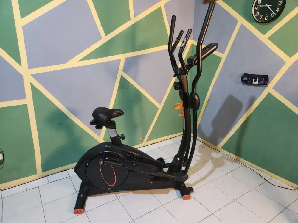 Sepeda statis  X 2Fit