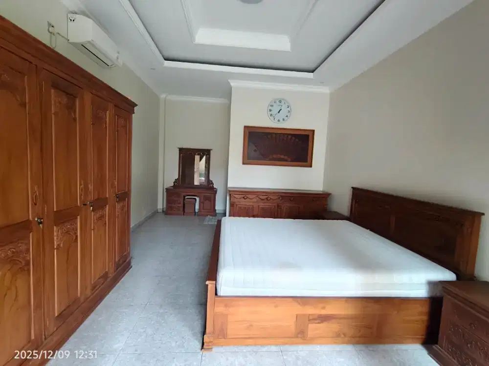 Furniture Kamar Kayu Jati