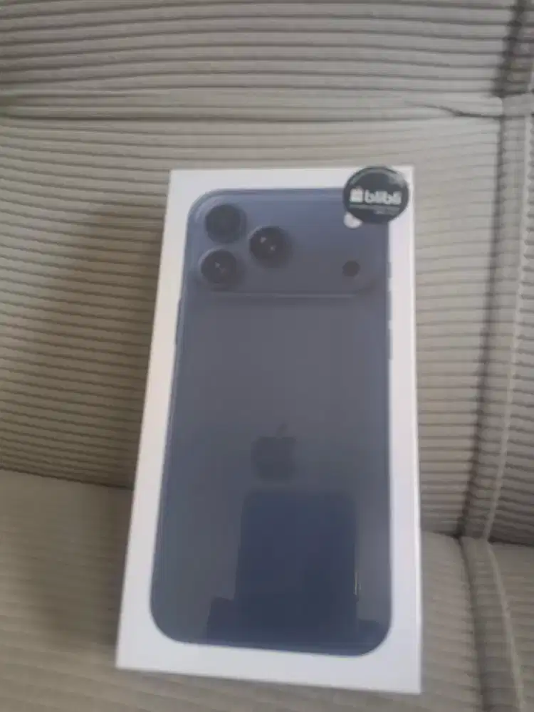 Iphone 17 PM 512 deep blue