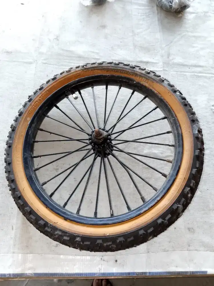Ban dan velg sepeda ukuran 16