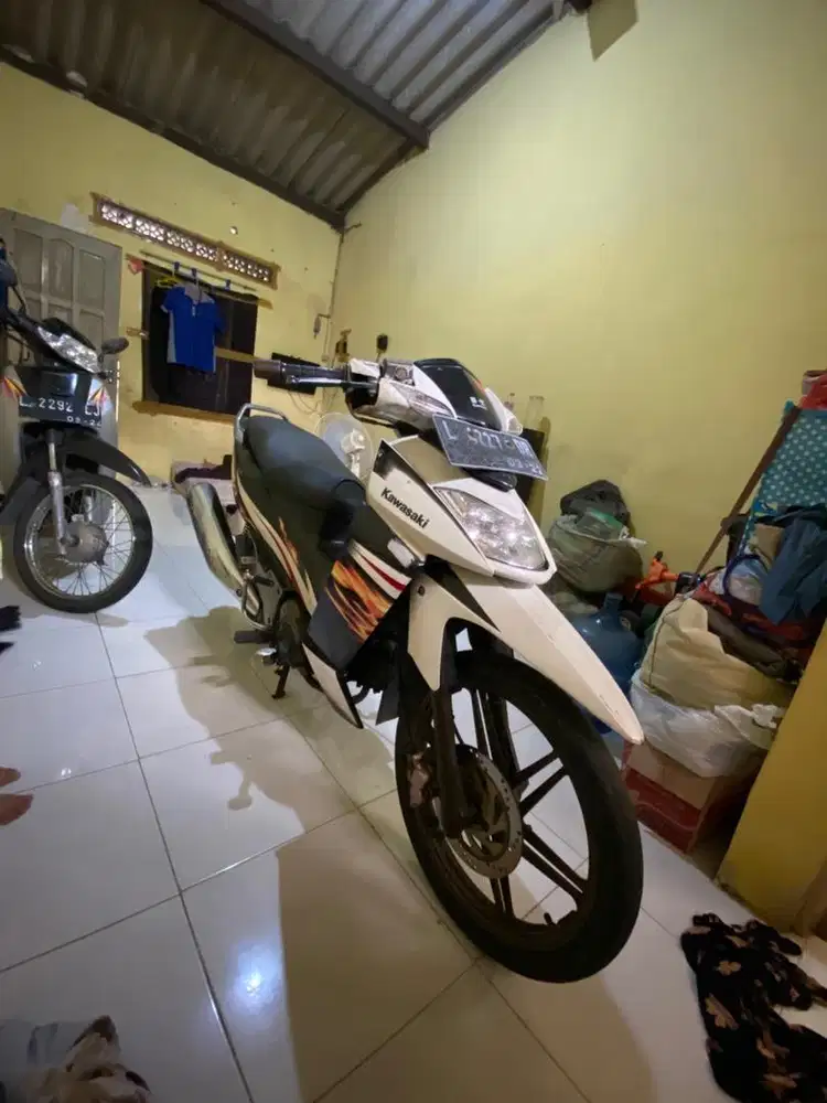 Kawasaki Zx 130 putih