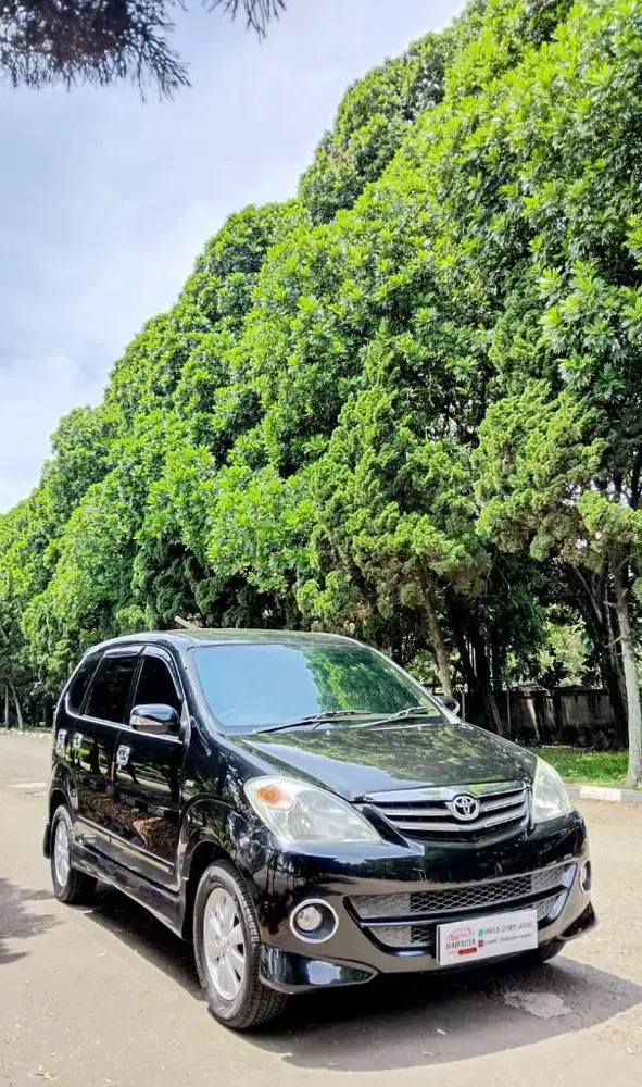 Avanza S AT LOW KM!
