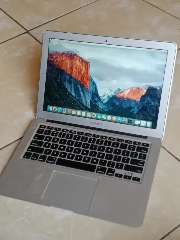 Jual cepat MacBook