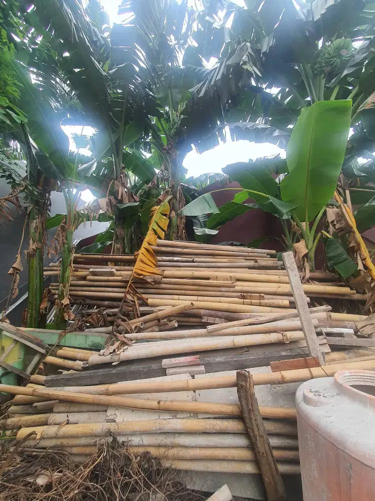 Bambu dan Kayu bekas renovasi