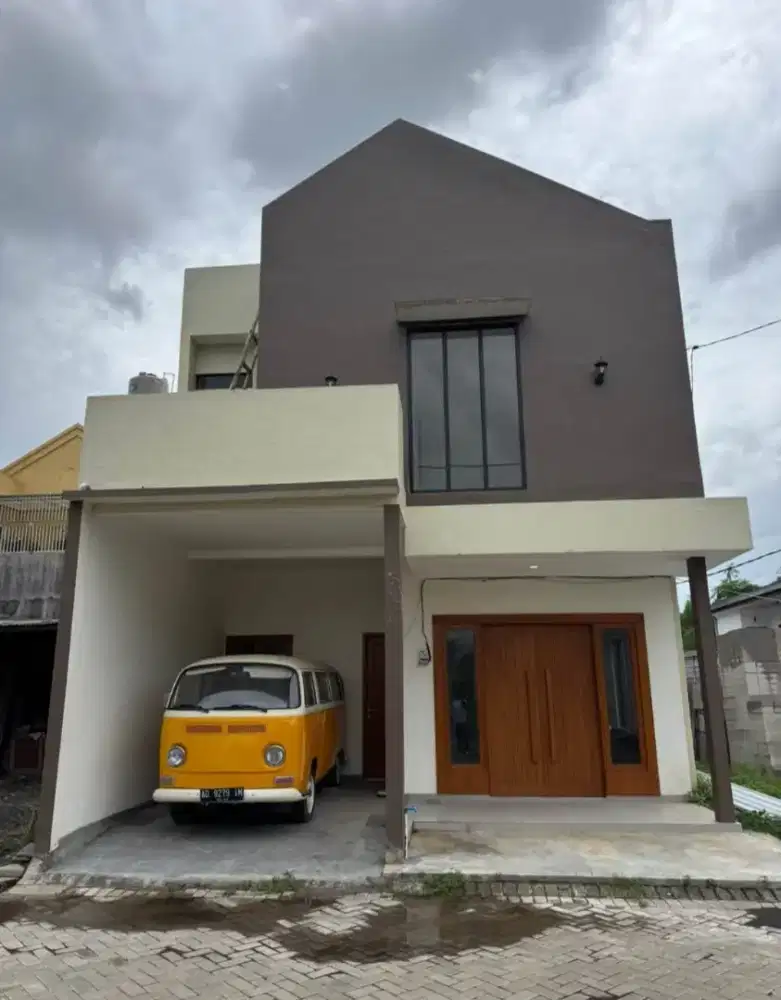 Rumah Bangunan Baru Saxophone Kota Malang
