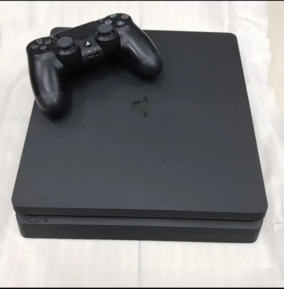 PS4 slim 1tb terbaik bonus 3game bawaan