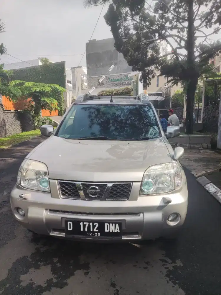 Nissan Xtrail 2007 Silver stone Mulus