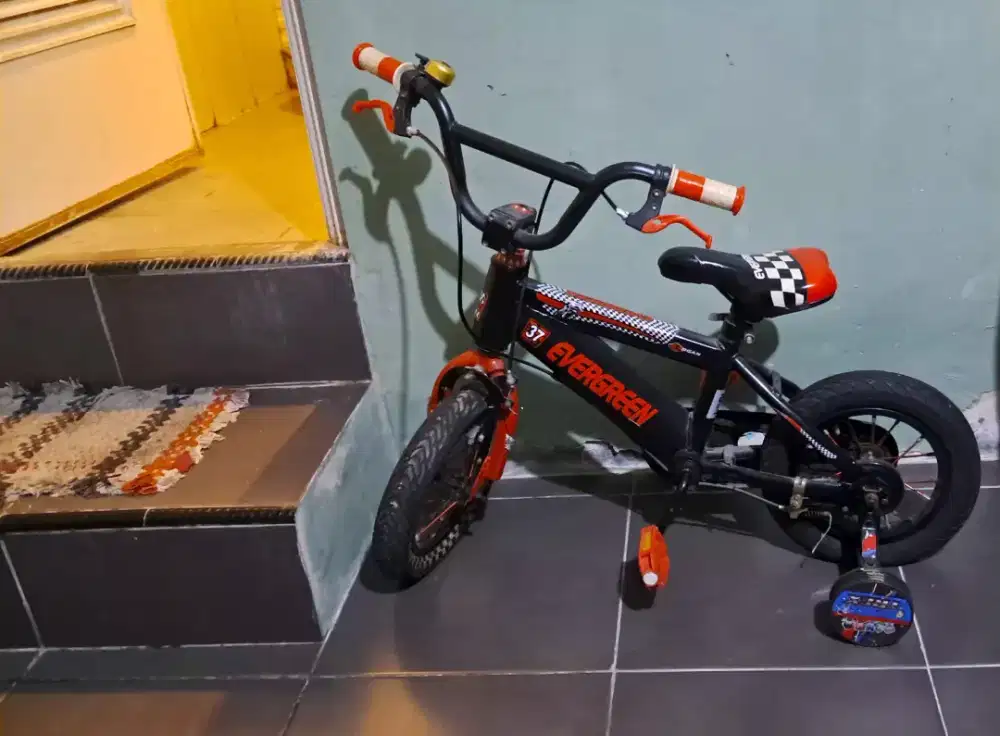 Sepeda anak BMX Evergreen ukuran 12