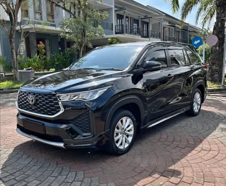 Toyota Kijang Innova 2023 Bensin