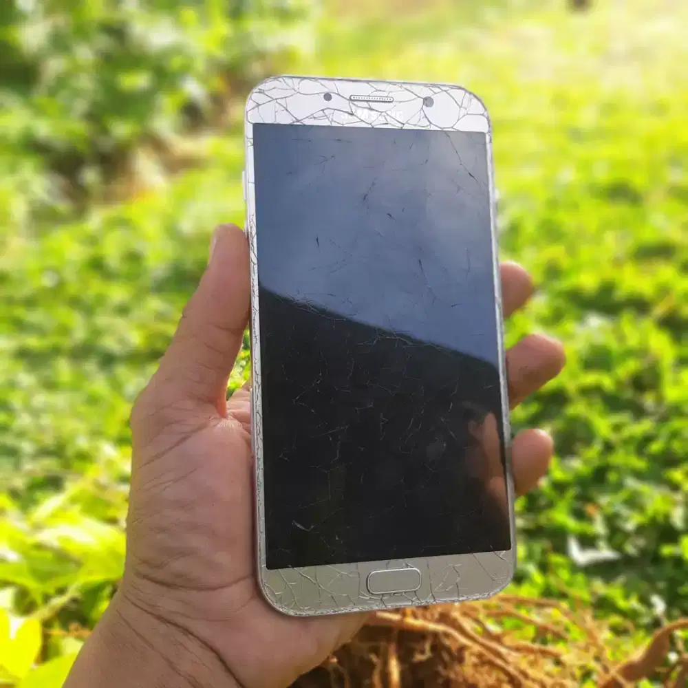 Samsung a7 3/32gb model SM-a720f mesin normal