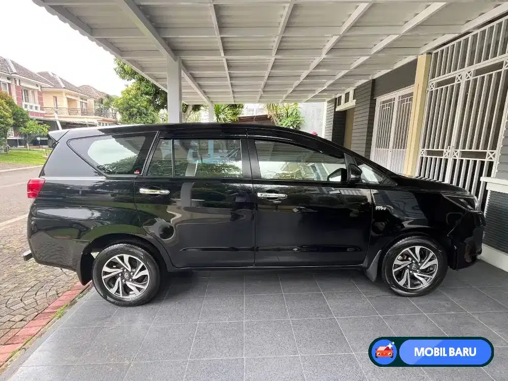Toyota Innova Reborn bensin M/T ( Manual ) 2024