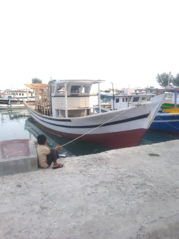 Kapal Nelayan Perahu Kayu