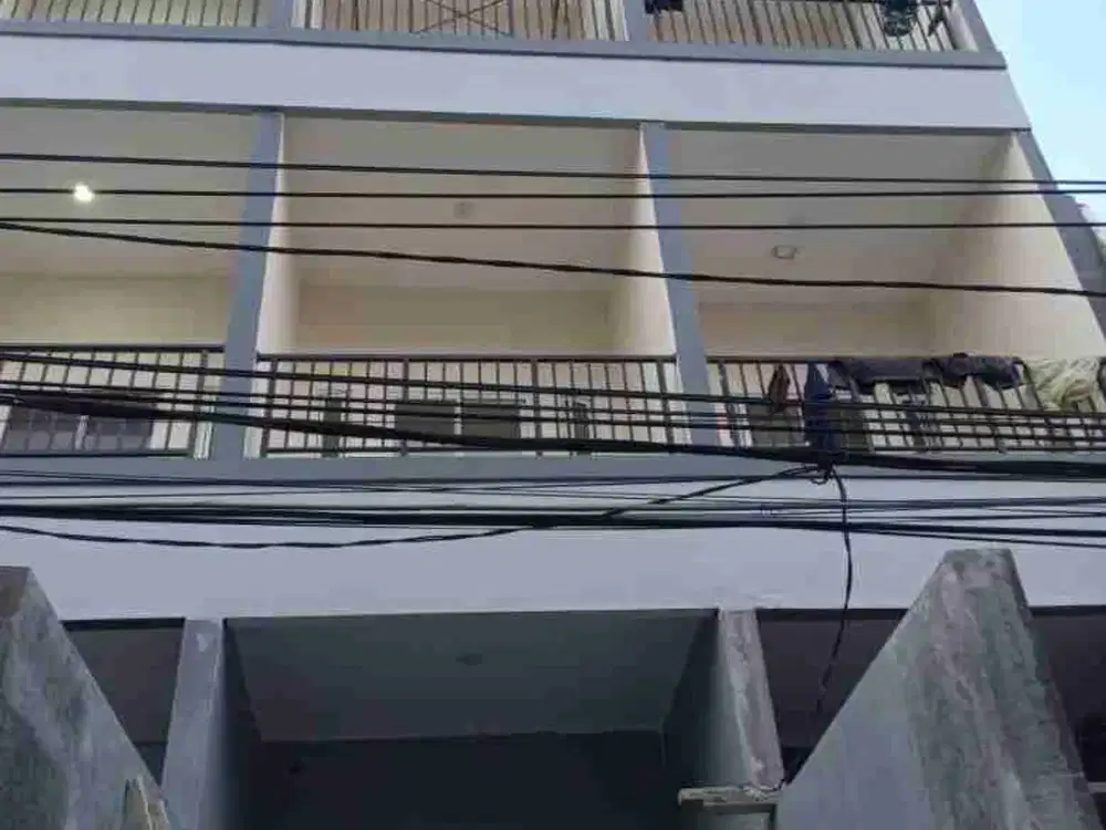 rumah duri Kepa murah banget 3 lantai full 100% baru bs nego