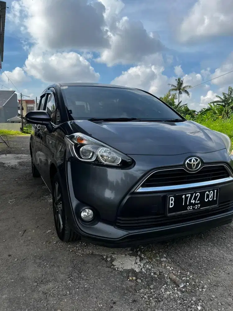 Toyota Sienta V 1.5 2017