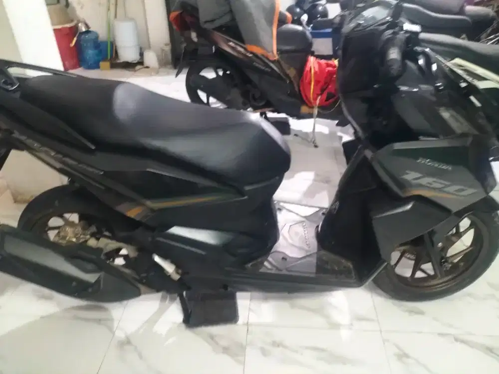 Vario 160 CC 2022 seperti baru mesin hosbpjk baru km rendah lkp