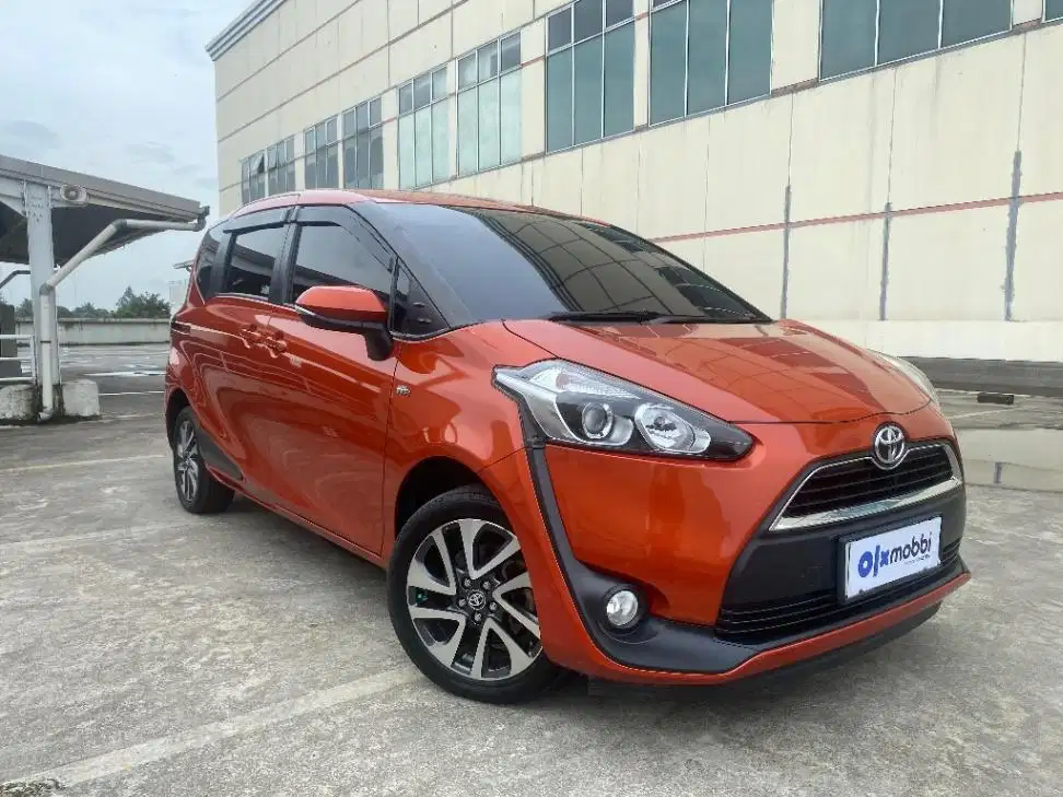 TERMURAH Toyota Sienta 1.5 V Bensin-MT 2017 KKA B