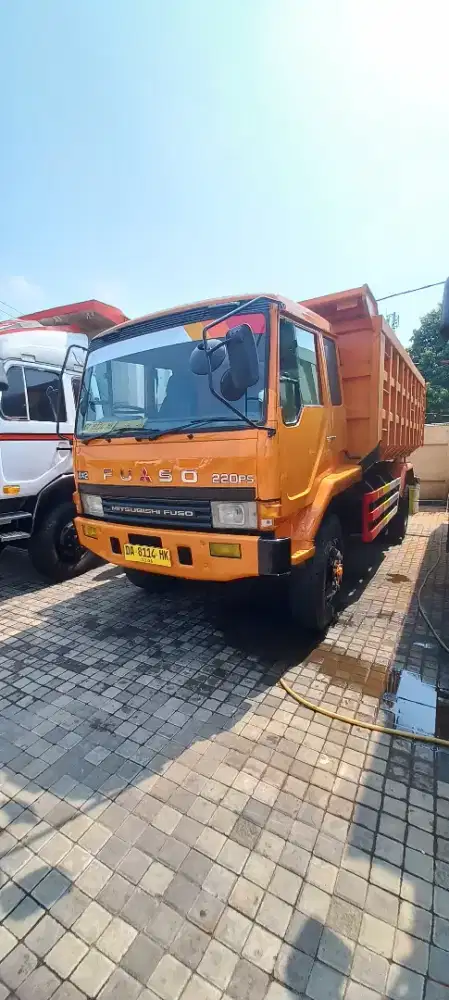 DUMP TRUK MITSUBISHI FUSO FM 517, TH 2016