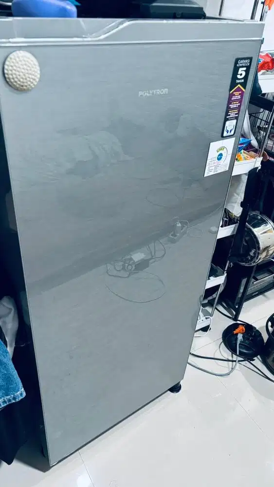 Kulkas 1 pintu Polytron