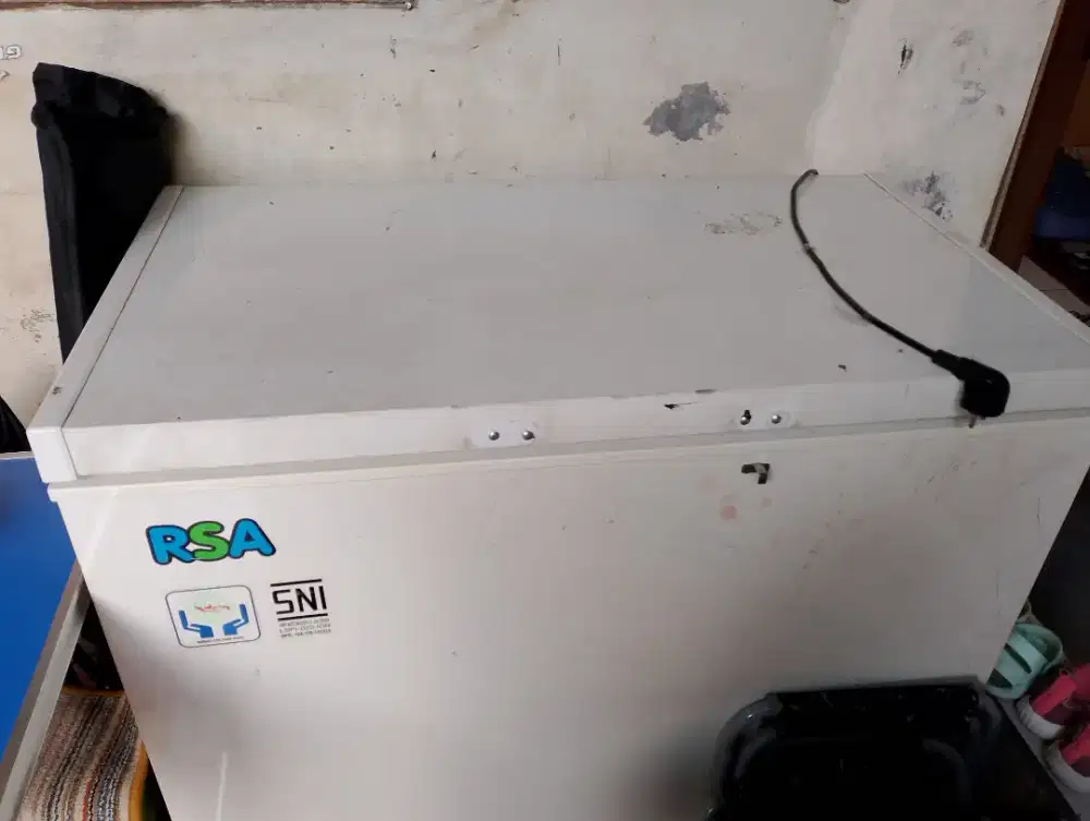 Freezer RSA 210 LITER